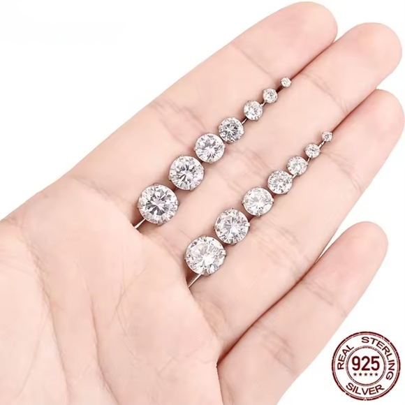 Elegant Silver Stud Earrings Set - Picture 6 of 16